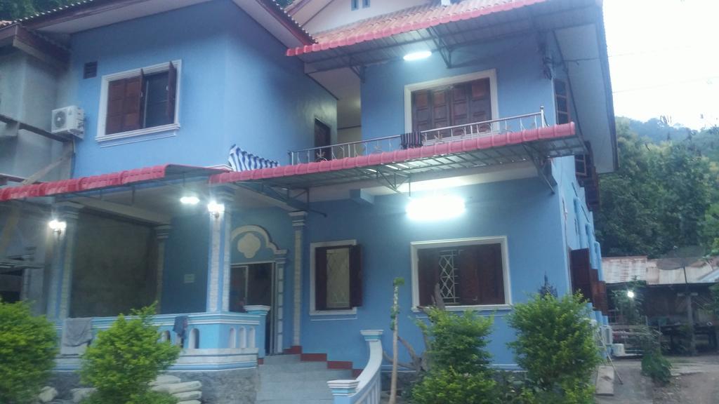 Phonephithak Guesthouse Muang Pakbèng Екстериор снимка
